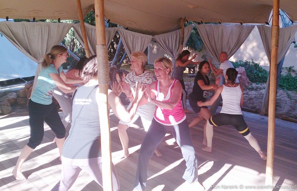 TheFeel ZenmaX energizing intermezzo at Afkes magic Yoga retreat 2