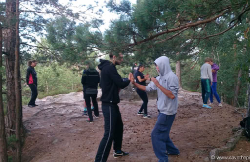 Early morning pushing hands Patak